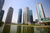 廣州、深圳新宅　連4月同比漲2成