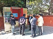 孔廟前鐵招牌　民代批經部違建