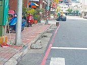 高雄私設坡道亂象　議員促助合法