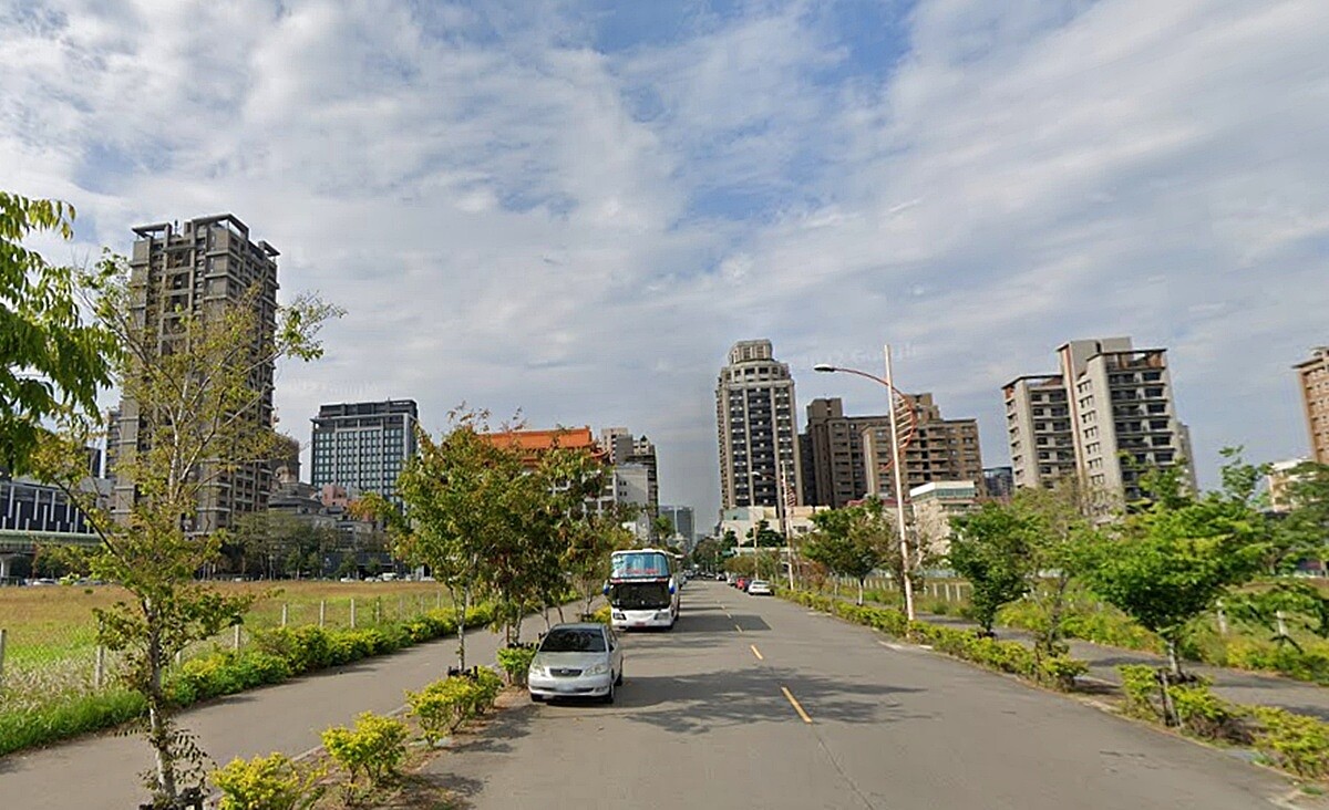 13期重劃區成中台灣近期最受關注的熱區之一,有知名建商擁大面積土地,區域未來可期。圖/google map
