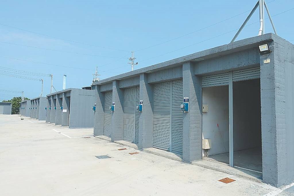 位在台中龍井的小型工業廠房,鄰近台中港加工出口區,且近61快速道路、國道3號,交通方便。 圖/業者提供