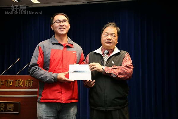 爛路都在舊市區?台中十大爛路票選結果出爐民眾質疑。