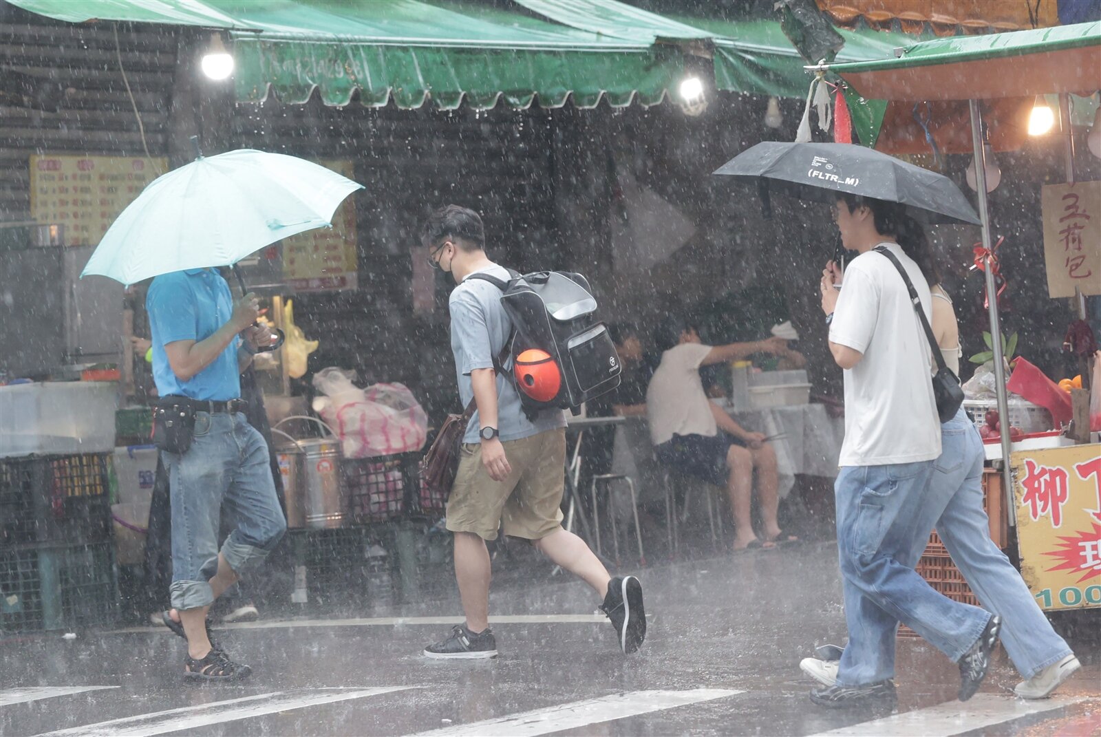 周三之前天氣穩定，以晴或多雲為主，午後受熱力作用影響，山區易有熱對流發展，帶來短暫陣雨或雷雨。聯合報系資料照片 