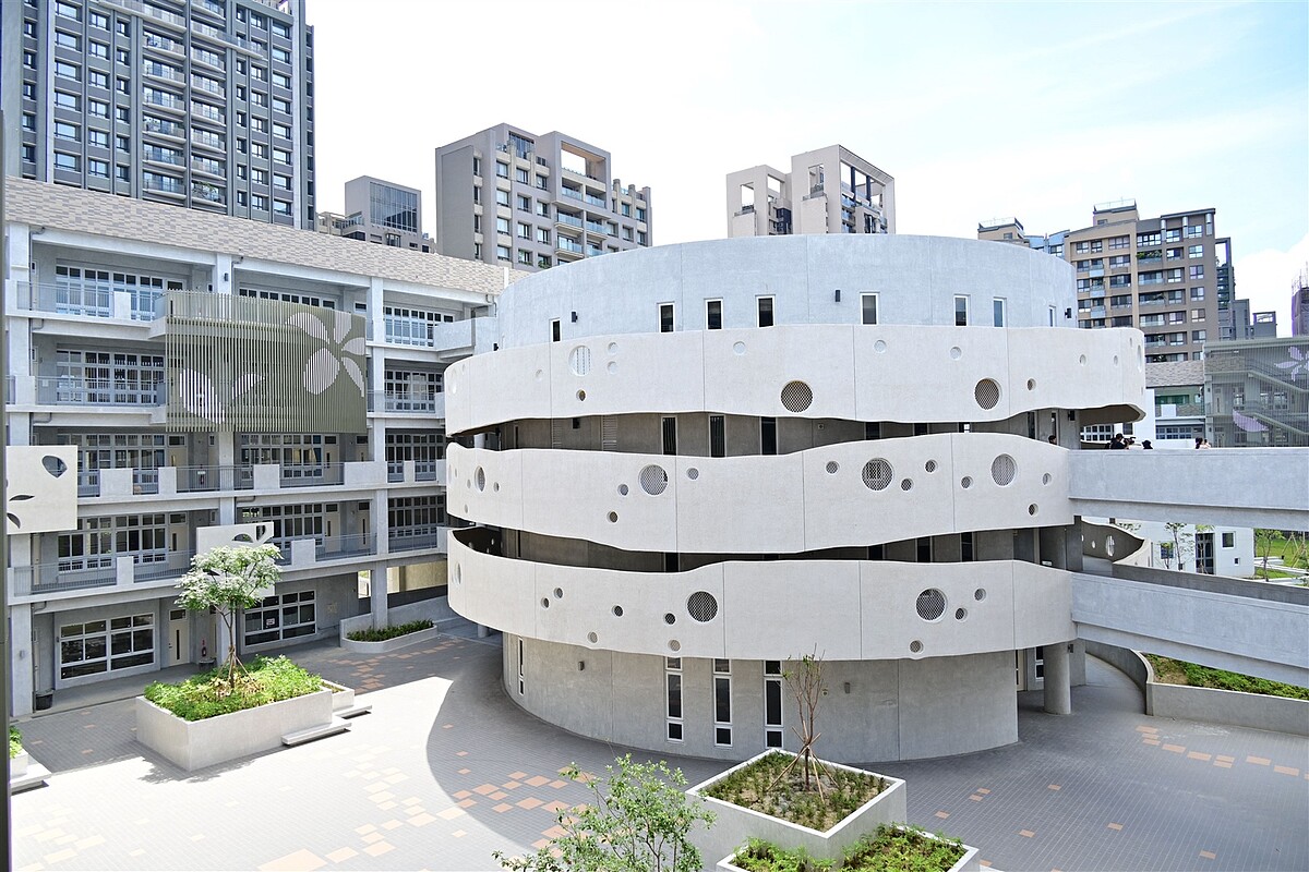 嘉豐國小為新竹縣第一間鑽石級綠建築校舍。圖/新竹縣政府提供