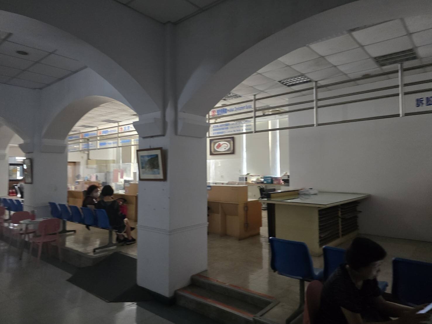 基隆市府大樓、基港大樓等市區突停電，台電：正在查修。記者游明煌／攝影 