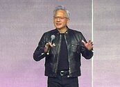 輝達CEO黃仁勳：要在歐洲蓋20座AI工廠　量子運算走到轉捩點