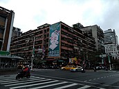 北市大安信維整宅都更進度卡1年下月模擬選配　住戶：70多歲不能再等