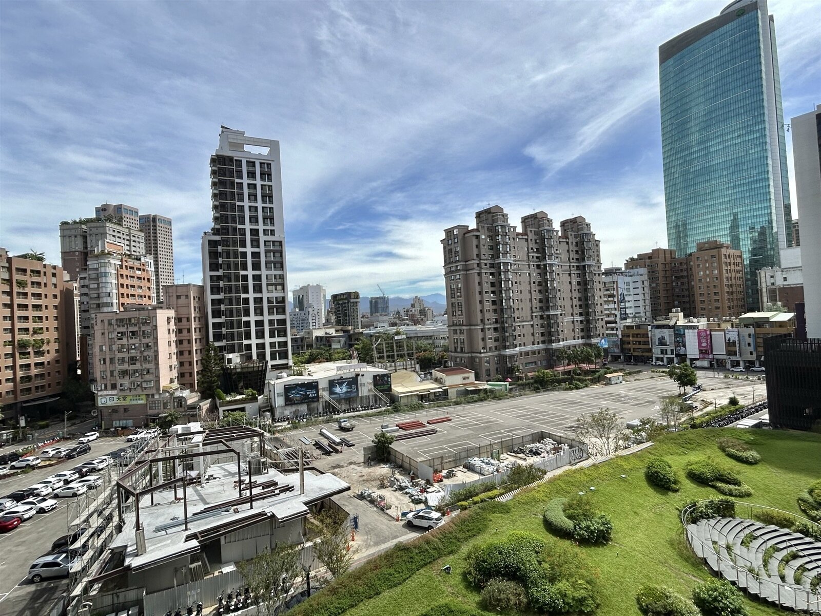 草悟道商圈最新預售案是「勤美之真」,亞昕新購入土地就在「勤美之真」旁。記者宋健生/攝影