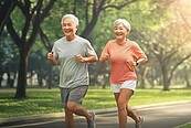 不健康餘命又變長「平均7.78年」　學者：最快2026年重回8字頭