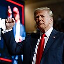 川普再促聯準會降息　批主席鮑爾「傻瓜」、「太晚先生」