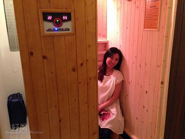 
8.原本的浴室改為烤箱，方便蘇霈母女一起使用。