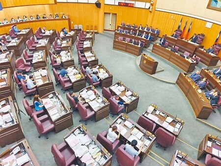 桃園市議會。(賴佑維攝)