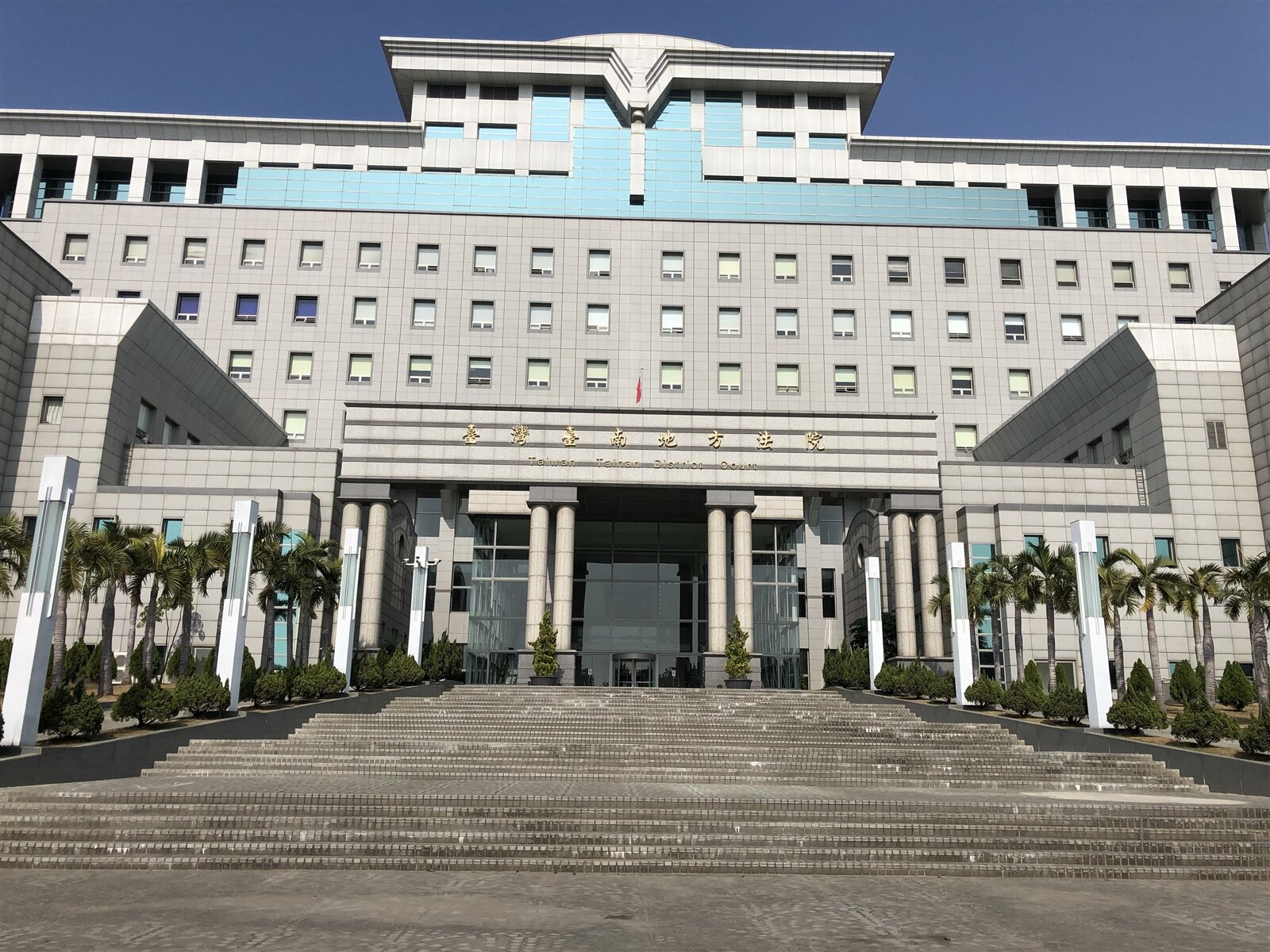 台南地院認為,莊翁年事已高,且竊盜情節非常輕微,既經調解,即無再加以處罰的必要,認他犯攜帶凶器侵入住宅竊盜罪,免刑。圖/本報資料照