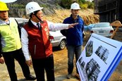 土葬觀念改變　彰化市長關心納骨塔工程