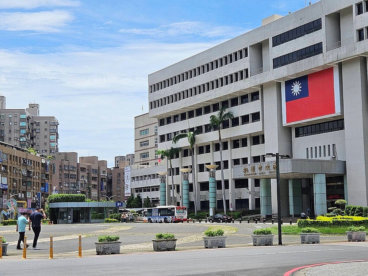 桃園市政府與桃園市議會未來預計搬遷、建構「全新第二行政園區」，提高行政效率並給予市民更優質的服務。