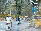 陸客騎車違規亂象　金縣府稽查