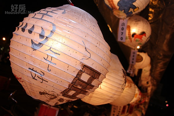 祈福燈會一片燈海 照亮嘉義市夜空