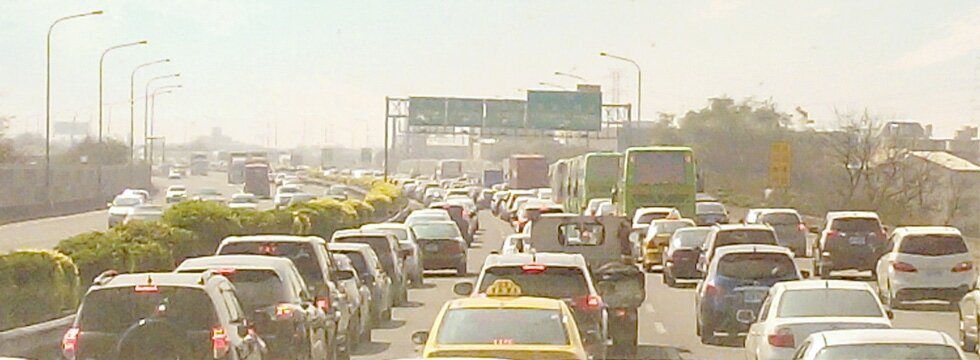 高速公路 塞車（大刊頭）