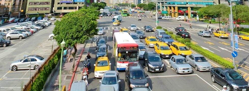 都市車陣車潮(大刊頭)