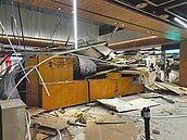 台中氣爆樓層解封　新光三越忙修復