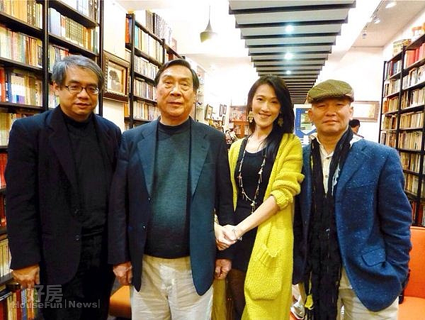 9.舊香居不僅賣書,也邀請藝文界大師座談交流,左起楊照、尉天驄、吳雅慧與楊澤。