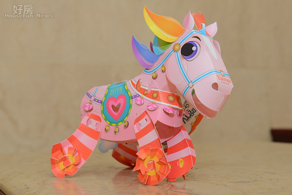 台灣燈會在南投，超萌馬小提燈。