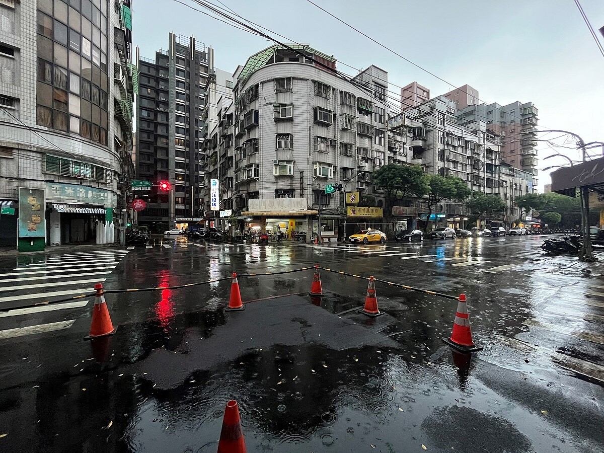 板橋全家福公寓更新前建物外觀。圖／新北市政府提供