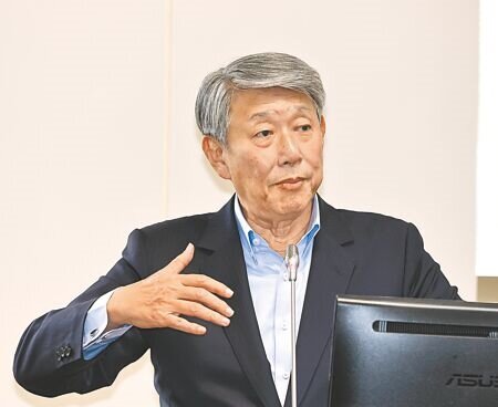 
經濟部長郭智輝23日在立法院經濟委員會表示，目前台灣進口原油、天然氣，須經過荷姆茲海峽的比例低於20％，若油價上漲10％，對物價指數影響約0.3％。（劉宗龍攝）
