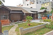 日式宿舍改建公廁　美到不敢上