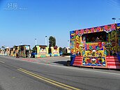 35團「酬神戲」　“一路綿延”超壯觀