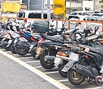 新店、板橋路邊機車格　8／1起可停重機