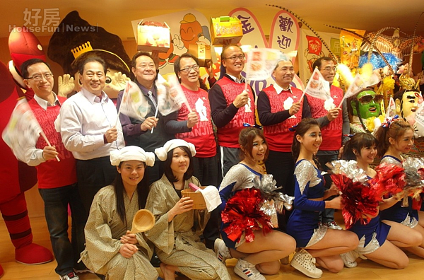 市府19日舉辦「金牌加油團．鄉親作伙來 －萬金石國際馬拉松宣傳記者會」。（圖／記者黃村杉攝）