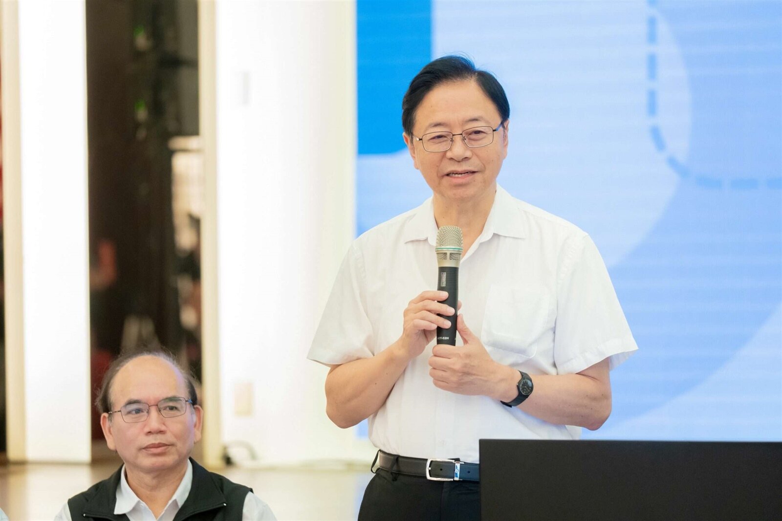 張善政今日上午前往八德區,出席「