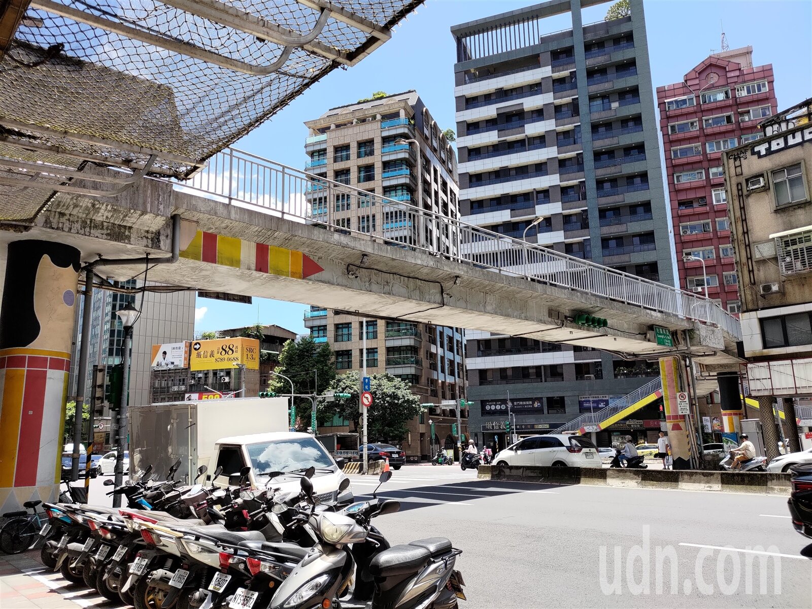 市長蔣萬安本周市政會議再度拍板,今年市府預計再拆興雅、銘傳、三興3座陸橋,皆位於國小旁邊。記者林麗玉/攝影