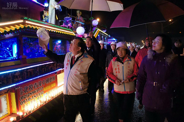 湖口老街啟動LED魔球點燈 元宵百年風華起跑