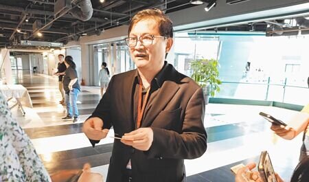 和碩董事長童子賢28日出席科教館活動,並發表演講再度呼籲政府啟用核能。(李侑珊攝)