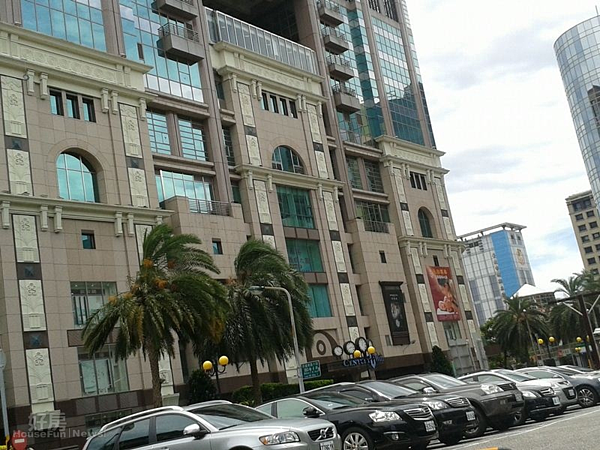 4內湖區四期重劃區近年來發展成熟,大型建案不斷推出。