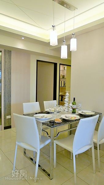 2.明亮俐落的餐廳區。