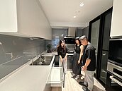 房市驚人變化　女性地主破150萬人、買房實力大躍升！