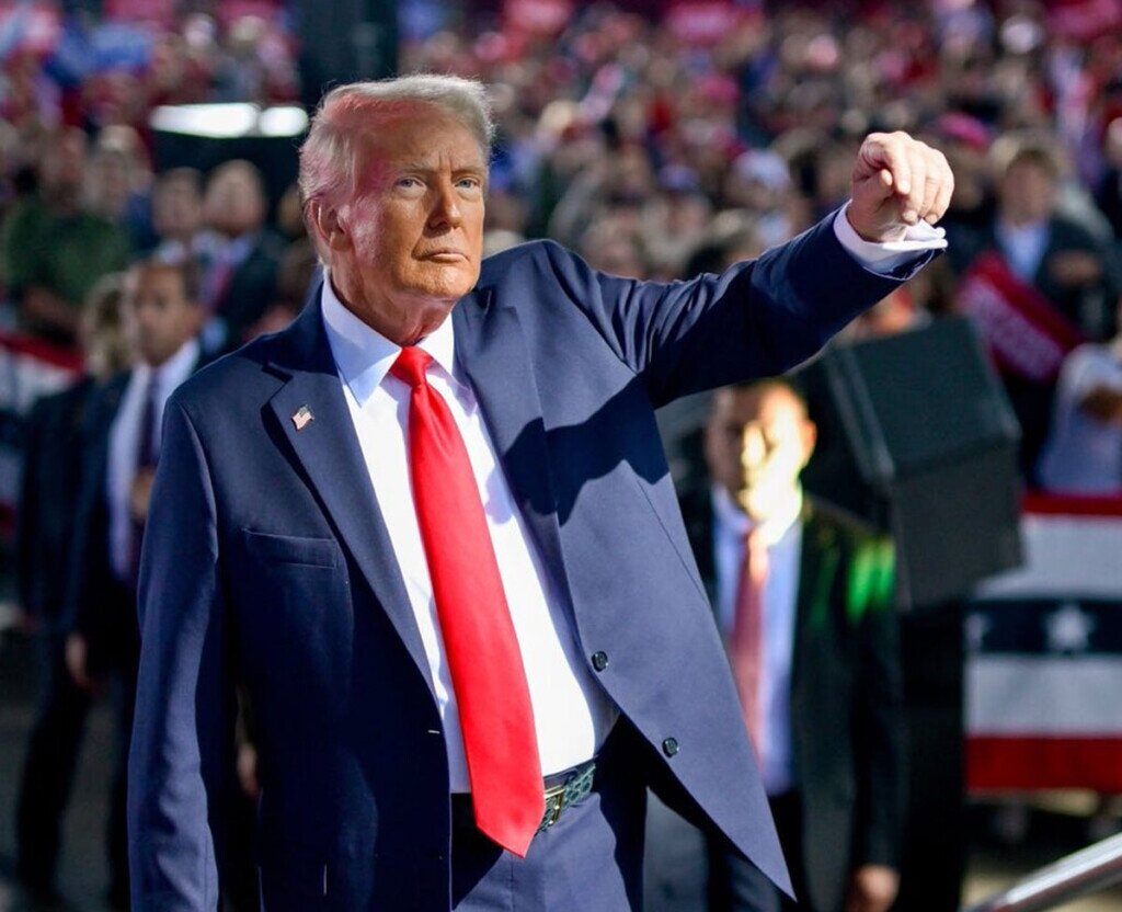 美國總統川普近來加徵關稅政策,堪稱「海嘯」,影響全球出口導向國,直接造成壓力。圖/Donald J.Trump臉書