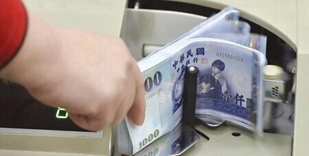 
在野黨團力促普發現金擴大內需，拚最快11日院會完成三讀。圖∕本報資料照片
