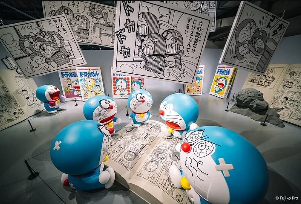 以放大比例的經典漫畫頁面、珍貴黑白復刻原畫,到沉浸式的閱讀體驗空間,帶領大小朋友重溫看漫畫時的感動。圖/聯合數位文創提供