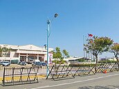 用地　解編百公頃　2000人受益