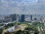 台中海線、山線房價齊陷修正潮？上半年龍井房價年跌逾一成最多