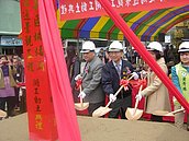 太平拚觀光　蝙蝠洞景觀吊橋8月完工