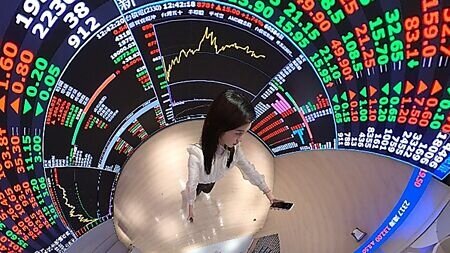 三大利多加持,台股7月底之前有望攻堅23,000點。圖∕本報資料照片