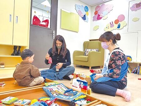 
衛福部著手研擬，獲取保母資格將剩下幼保專科畢業、勞動部技術士檢定2管道。（本報資料照片）
