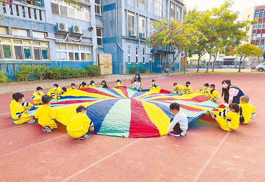 新竹市公幼登記限制多,民眾黨市議員宋品瑩呼籲簡化招生流程。(新竹市政府提供/王惠慧新竹傳真)