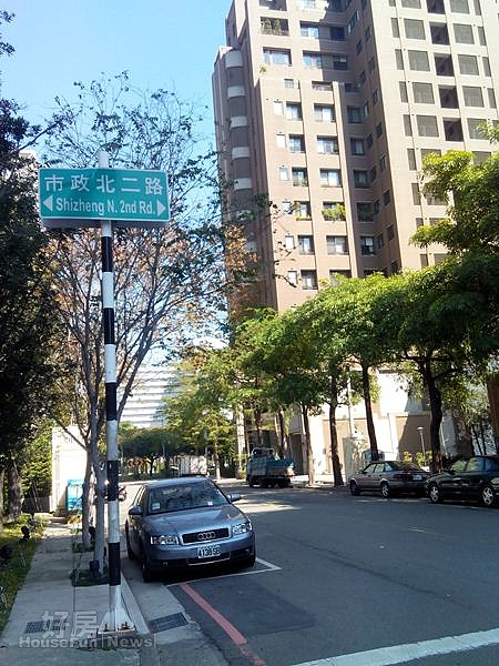 4市政北二路是台中七期重劃區的知名「名人巷」。