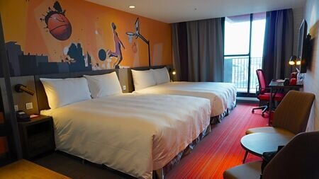 旅宿集團瞄準暑假旅遊旺季商機,提前承租舊大樓重新裝修,卡位搶食旅宿需求。圖∕本報資料照片